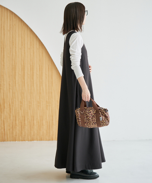SLOBE IENA(スローブイエナ)の「《/WEB限定カラーあり》フロントジップフレアワンピース(ワンピース・レディース・チャコールグレー/カーキ/ブラック・FREE)」の8枚目の写真