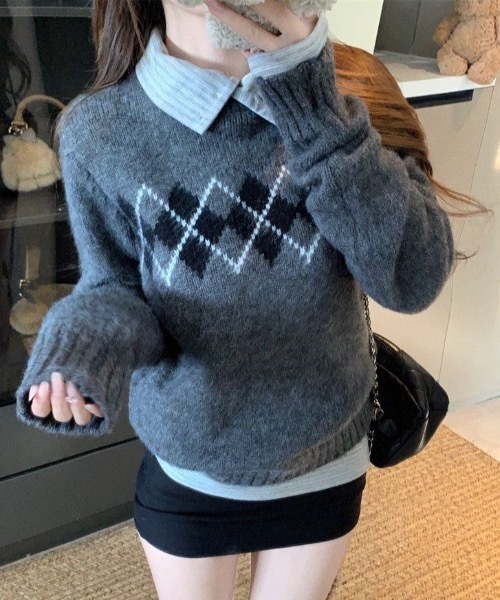 SHEPP(シープ)の「【26年秋冬新作】クルーネック トラッド アーガイルニット(ニット/セーター・レディース・ホワイト/グレー・M)」の1枚目の写真