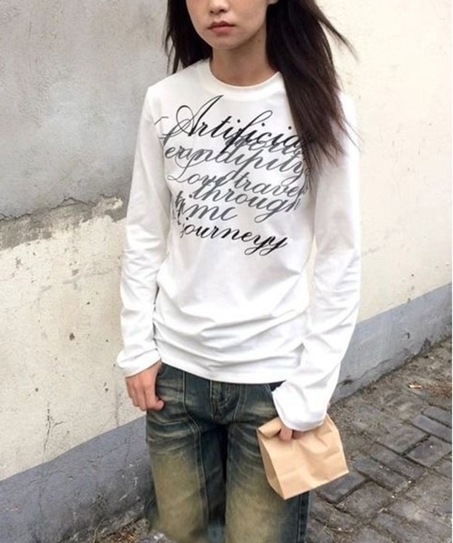 AsheKsha（アシクシャ）の「ロゴプリント ホワイト丸首長袖Tシャツ（Tシャツ/カットソー・レディース・ホワイト・M）」の5枚目の写真