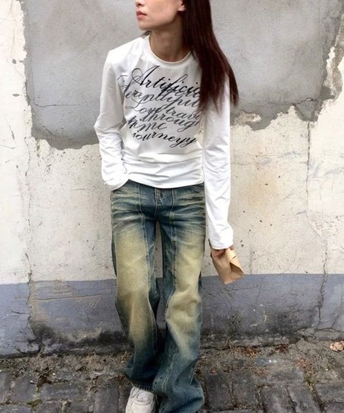 AsheKsha（アシクシャ）の「ロゴプリント ホワイト丸首長袖Tシャツ（Tシャツ/カットソー・レディース・ホワイト・M）」の6枚目の写真