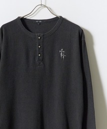 ワンポイント刺繍ワッフルヘンリーネックロンT Tシャツ 長袖 ピグメント加工 ワッフル生地 カジュアル y2K グランジ ストリート メンズ レディース 2026年 秋 秋服 冬 冬服