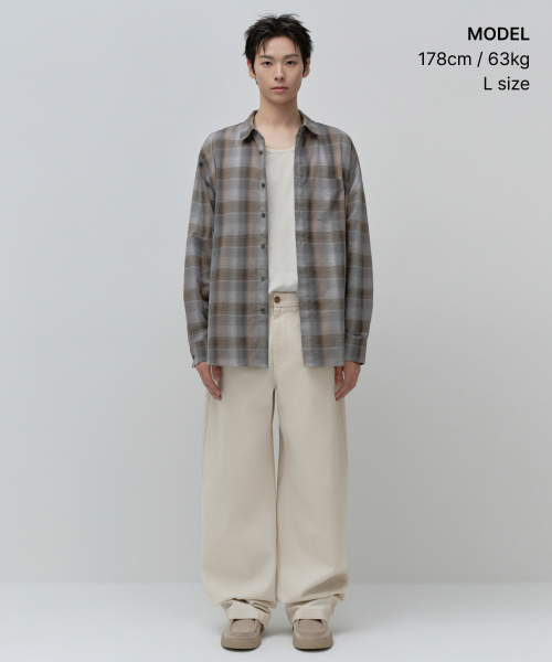 MUSINSA STANDARD（ムシンサスタンダード）の「リラックスドシャドーチェックシャツ [グレー/ブラウン]（シャツ/ブラウス・メンズ・その他・SMALL/MEDIUM/LARGE/X-LARGE/2XL）」の4枚目の写真