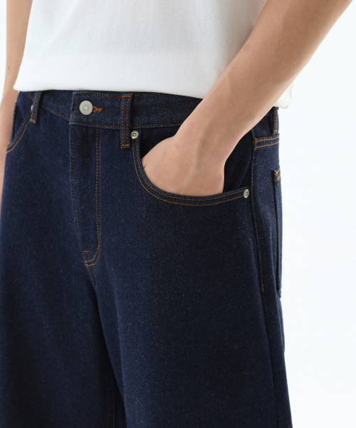 MUSINSA STANDARD（ムシンサスタンダード）の「スキミモカーブデニムパンツ [ディープインディゴ]（デニムパンツ・メンズ・その他・28/29/30/32/33/34/38）」の4枚目の写真