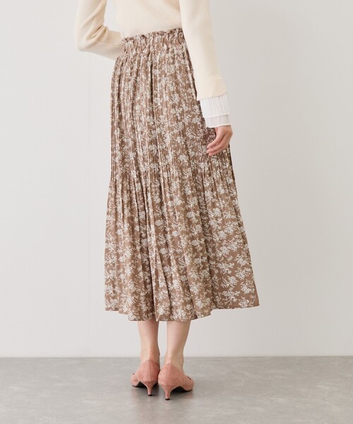 Jayro(ジャイロ)の「花柄消しプリーツスカート(スカート・レディース・ブラック系その他/ベージュ/ブルー系その他4・M)」の13枚目の写真
