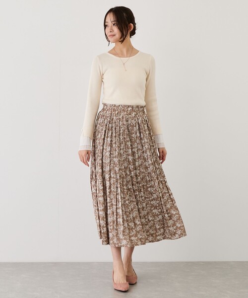 Jayro(ジャイロ)の「花柄消しプリーツスカート(スカート・レディース・ブラック系その他/ベージュ/ブルー系その他4・M)」の15枚目の写真
