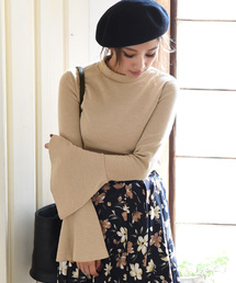 Luz Llena (NEY) | 袖口フレアニットソートップス(ニット/セーター)