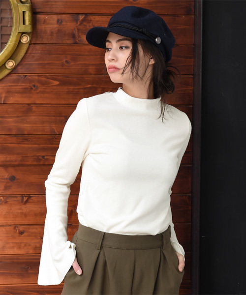 Luz Llena (NEY)（ラズレナニー）の「袖口フレアニットソートップス/ボトルネックニット（ニット/セーター・レディース・オフホワイト/ベージュ・MEDIUM）」の3枚目の写真