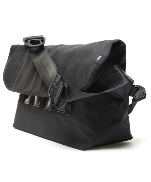 SOUNDS GOOD（サウンズグッド）の「INH SC Interceptor M/Bag 