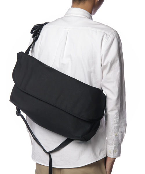 SOUNDS GOOD（サウンズグッド）の「INH SC Interceptor M/Bag 