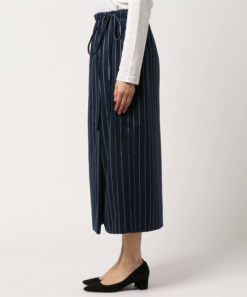 MOUSSY（マウジー）の「STRIPED LONG SKIRT（スカート・レディース・ダークネイビー/ホワイト系その他/レッド系その他・1/2）」の5枚目の写真