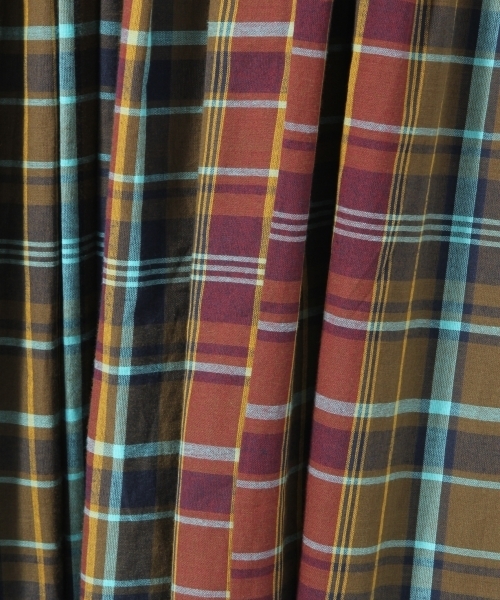 LOWRYS FARM（ローリーズファーム）の「マドラスチェックマキシスカート　786675（スカート・レディース・カーキ/ピンク・FREE）」の9枚目の写真