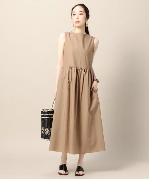 BEAUTY&YOUTH UNITED ARROWS（ビューティーアンドユースユナイテッドアローズ）の「BY ブロードギャザーノースリーブワンピース ◆（ワンピース・レディース・ライトブルー/モカ/ブラック・FREE）」の2枚目の写真