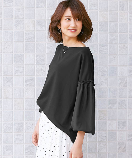 Pierrot（ピエロ）の「異素材切り替え ボリュームスリーブトップス（Tシャツ/カットソー・レディース・オフホワイト/ブラック/杢グレー・M/L）」の2枚目の写真