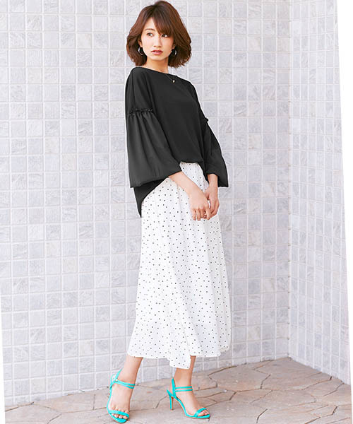 Pierrot（ピエロ）の「異素材切り替え ボリュームスリーブトップス（Tシャツ/カットソー・レディース・オフホワイト/ブラック/杢グレー・M/L）」の11枚目の写真