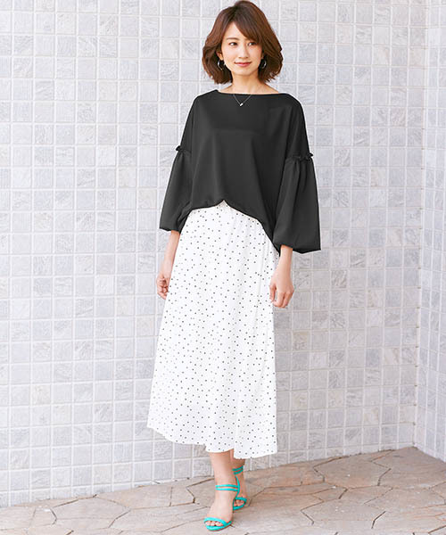 Pierrot（ピエロ）の「異素材切り替え ボリュームスリーブトップス（Tシャツ/カットソー・レディース・オフホワイト/ブラック/杢グレー・M/L）」の10枚目の写真