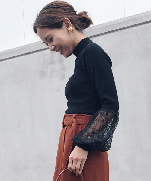 AMERI VINTAGE AMERI SEE THROUGH BELL KNIT COMBINATION LACE 
