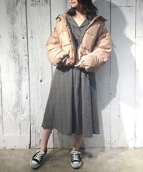 one after another NICE CLAUP（ワンアフターアナザーナイスクラップ）の「フードエコダウンジャケット（ダウンジャケット/コート・レディース・ブラック/ベージュ/パープル/ラベンダー・FREE）」の7枚目の写真