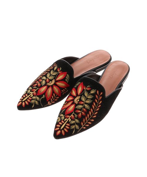 Ungrid（アングリッド）の「エンブロイダリーサンダル（サンダル・レディース・ブラック/イエロー・S/M/L）」の4枚目の写真