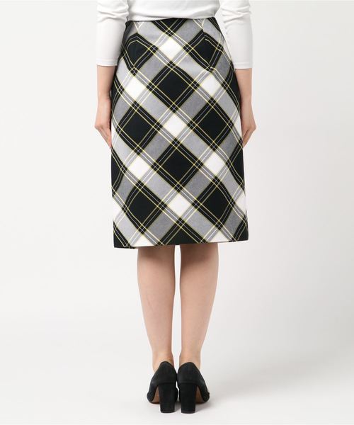 JOHN LAWRENCE SULLIVAN（ジョンローレンスサリバン）の「COTTON CHECKED WRAPPED SKIRT（スカート・レディース・ブラック・SMALL/MEDIUM）」の2枚目の写真