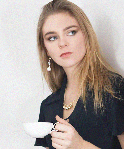 RiNc （リンク）の「【 Erin & Emma / エリン アンド エマ 】 Earrings / スリーカラー ドロップ イヤリング（イヤリング・レディース・ゴールド・FREE）」の3枚目の写真