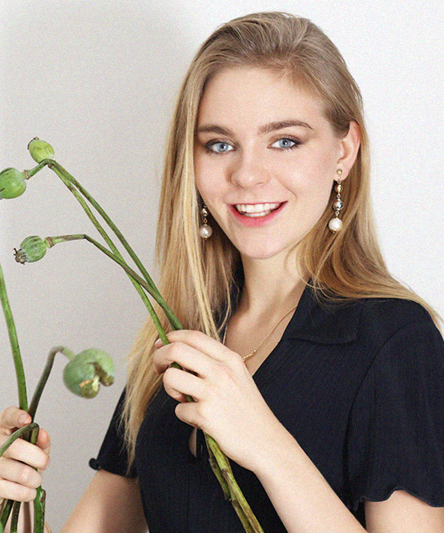 RiNc （リンク）の「【 Erin & Emma / エリン アンド エマ 】 Earrings / スリーカラー ドロップ イヤリング（イヤリング・レディース・ゴールド・FREE）」の4枚目の写真