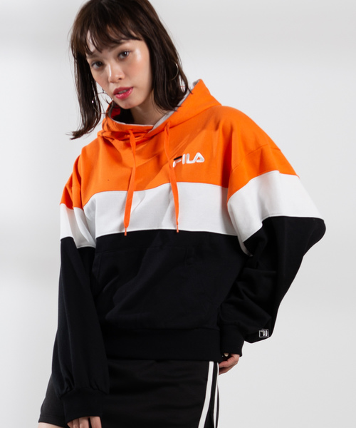 FILA�i�t�B���j�́u��WEGO/FILA�ʒ��ؑփt�[�h�p�[�J�[�i�p�[�J�[�j�v�b�I�����W