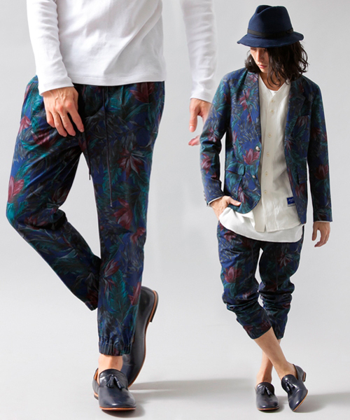 MONKEY TIME(モンキータイム)の「MT∴ ダーク トロピカルプリント リブパンツ ◆(その他パンツ・メンズ・ブラック/ネイビー・LARGE/SMALL/MEDIUM)」の1枚目の写真