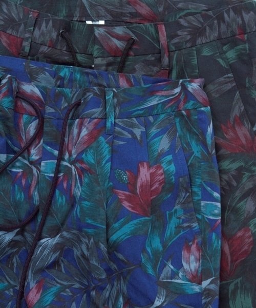 MONKEY TIME(モンキータイム)の「MT∴ ダーク トロピカルプリント リブパンツ ◆(その他パンツ・メンズ・ブラック/ネイビー・LARGE/SMALL/MEDIUM)」の3枚目の写真