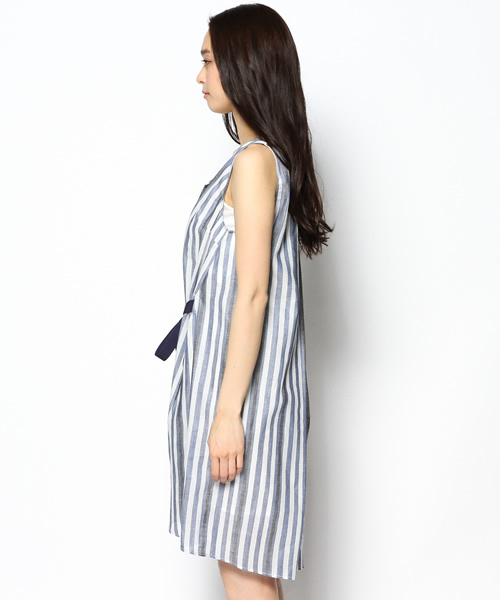 Demi-Luxe BEAMS(デミルクス ビームス)の「○TELA / ストライプ リボン ノースリーブ ワンピース(ワンピース・レディース・ブルー・42/40)」の3枚目の写真