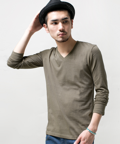 NANO universe(ナノユニバース)の「綿シルクVネックLS(Tシャツ/カットソー・メンズ・ホワイト系その他/ブラック/トップグレー/オリーブ/ブルー/ネイビー・LARGE/X-LARGE/MEDIUM/SMALL)」の4枚目の写真