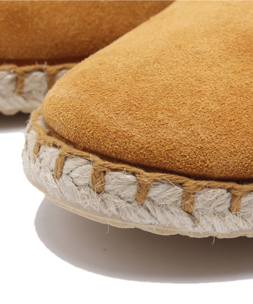 Anoutcommune（アナウトコミューン）の「Vulcarini  : Suede Slip on shoes（スリッポン・メンズ・ターコイズブルー/ネイビー/キャメル/マスタード/レッド/ミント/ベージュ/ブラック・42/41/43）」の14枚目の写真