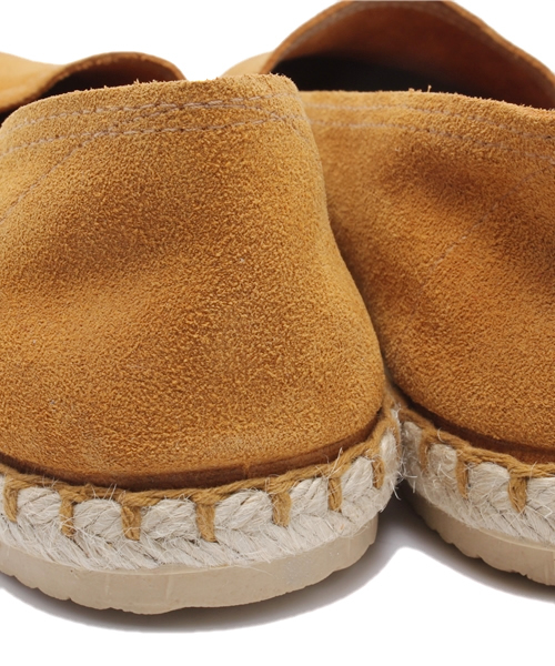 Anoutcommune（アナウトコミューン）の「Vulcarini  : Suede Slip on shoes（スリッポン・メンズ・ターコイズブルー/ネイビー/キャメル/マスタード/レッド/ミント/ベージュ/ブラック・42/41/43）」の9枚目の写真