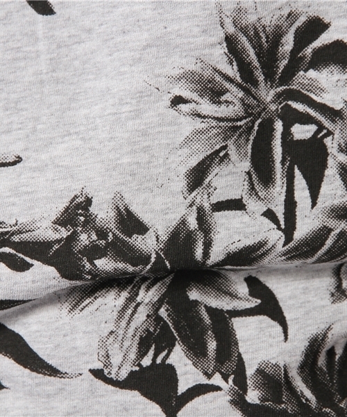 HAMNETT（ハムネット）の「【HAMNETT】 シックフラワー / Tシャツ（Tシャツ/カットソー・メンズ・ホワイト/グレー・L/M/AL）」の8枚目の写真