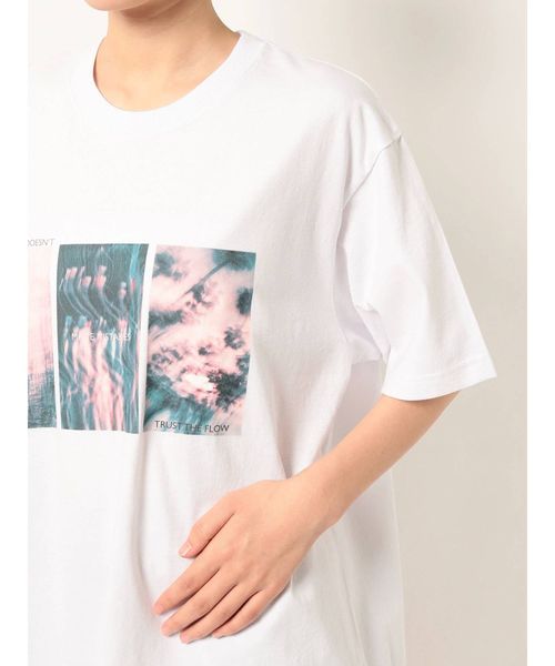 EVRIS（エヴリス）の「TRUST THE FLOW BIG Tシャツ（Tシャツ/カットソー・レディース・ホワイト/ブラック/マスタード・FREE）」の15枚目の写真