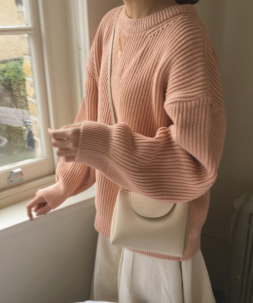 ABITOKYO（アビトーキョー）の「クルーネック　リブニットプルオーバー（ニット/セーター・レディース・ベージュ/パープル/ネイビー/ブラウン/レッド/ピンク/イエロー/ブルー/ライトグリーン/ライトピンク・FREE）」の9枚目の写真