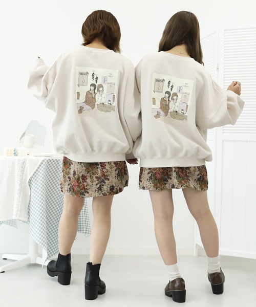 PairPair(ペアペア)の「部屋撮りバックプリントスウェット(スウェット・レディース・パープル/ブラウン/アイボリー/モカ・FREE)」の5枚目の写真