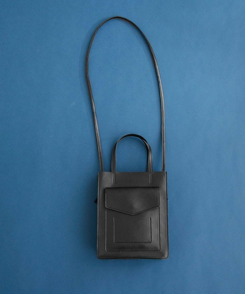 UNITED TOKYO(ユナイテッドトウキョウ)の「マルチフェイクレザー ショルダーバック サコッシュ(ショルダーバッグ・レディース・ブラック・FREE)」の2枚目の写真