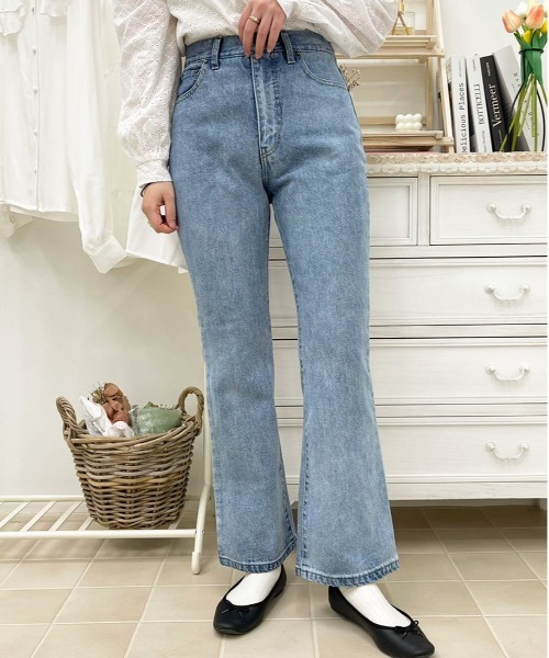 apres jour（アプレジュール）の「フレアデニムパンツ【ZOZOTOWN限定アイテム】【1AP】（デニムパンツ・レディース・オフホワイト/ライトブルー/ピンク/ダークブルー・SMALL/MEDIUM/X-LARGE/LARGE）」の11枚目の写真