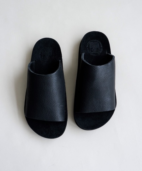 BEAVER（ビーバー）の「THE SANDALMAN/ザ サンダルマン　SLIDER  スライダーサンダル SOLID BULLHIDE 無地　ブルハイド（サンダル・レディース・ブラック/ダークブラウン/イエロー・11/4/6/8/10/9/5/7）」の2枚目の写真