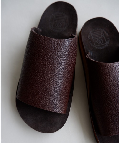 BEAVER（ビーバー）の「THE SANDALMAN/ザ サンダルマン　SLIDER  スライダーサンダル SOLID BULLHIDE 無地　ブルハイド（サンダル・レディース・ブラック/ダークブラウン/イエロー・11/4/6/8/10/9/5/7）」の11枚目の写真