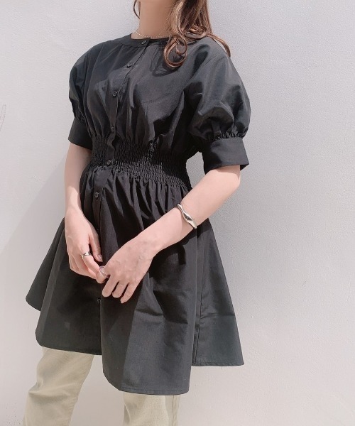 VANNIE U（ヴァニーユー）の「ハーフウエストギャザーミニシャツブラウス（シャツ/ブラウス・レディース・ホワイト/ブラック・FREE）」の21枚目の写真