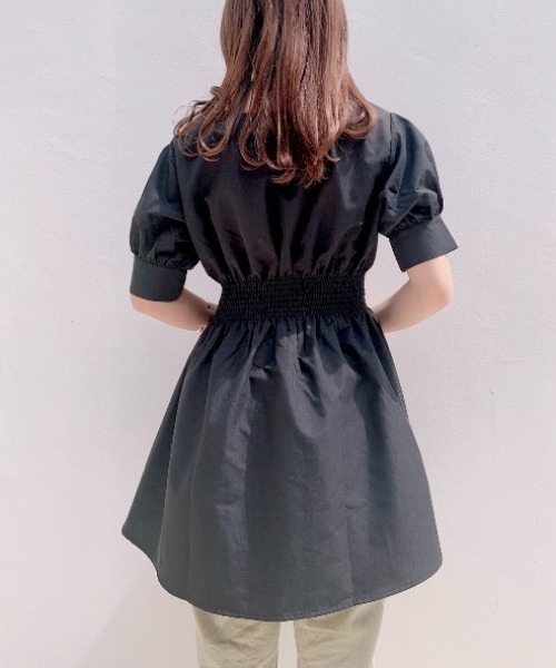 VANNIE U（ヴァニーユー）の「ハーフウエストギャザーミニシャツブラウス（シャツ/ブラウス・レディース・ホワイト/ブラック・FREE）」の18枚目の写真