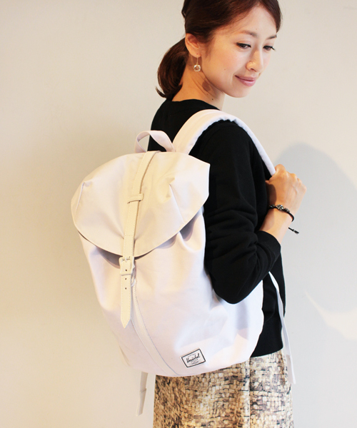 BEAUTY&YOUTH UNITED ARROWS（ビューティーアンドユースユナイテッドアローズ）の「BYBC Herschel Supply別注 POST バックパック（バックパック/リュック・レディース・ブラック/ホワイト・フリー）」の2枚目の写真