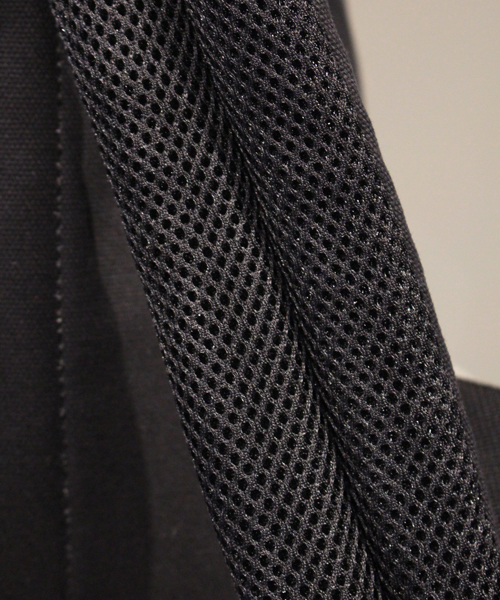 BEAUTY&YOUTH UNITED ARROWS（ビューティーアンドユースユナイテッドアローズ）の「BYBC Herschel Supply別注 POST バックパック（バックパック/リュック・レディース・ブラック/ホワイト・フリー）」の10枚目の写真