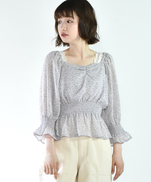 RETRO GIRL（レトロガール）の「シャーリング花柄シアーブラウス（シャツ/ブラウス・レディース・ブラック系その他/グレー系その他/イエロー系その他・FREE）」の1枚目の写真