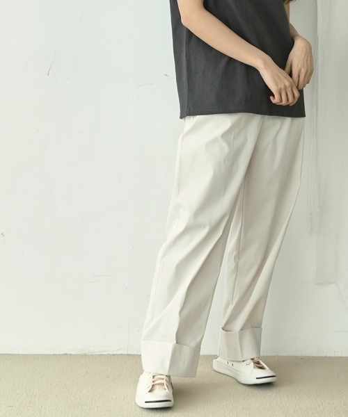 me+em select(ミームセレクト)の「ロールアップタックパンツ(その他パンツ・レディース・ミント/ブラック/ホワイト/チャコールグレー/ブラウン・FREE)」の6枚目の写真