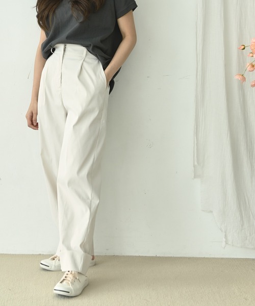 me+em select(ミームセレクト)の「ロールアップタックパンツ(その他パンツ・レディース・ミント/ブラック/ホワイト/チャコールグレー/ブラウン・FREE)」の8枚目の写真