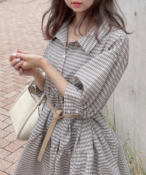 Mysa&Liina（ミーサリーナ）の「ティアードシャツワンピ（ワンピース・レディース・ブラック/ベージュ/オフホワイト/ピンク/ブルー/モカ/ブラック系・M/L）」の4枚目の写真