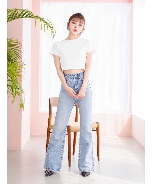 Darich(ダーリッチ)の「エンボスタイトTシャツ(Tシャツ/カットソー・レディース・ホワイト/ピンク/サックスブルー/ブラック・FREE)」の9枚目の写真