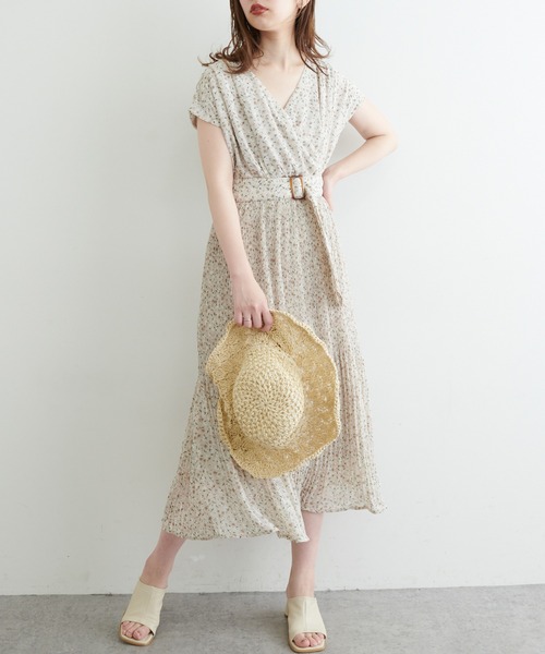 natural couture(ナチュラルクチュール)の「【WEB限定】前後2WAYカシュクール細プリーツワンピース(ワンピース・レディース・ブラック/ミント/ピンク/その他2/その他1/ベージュ・FREE)」の6枚目の写真